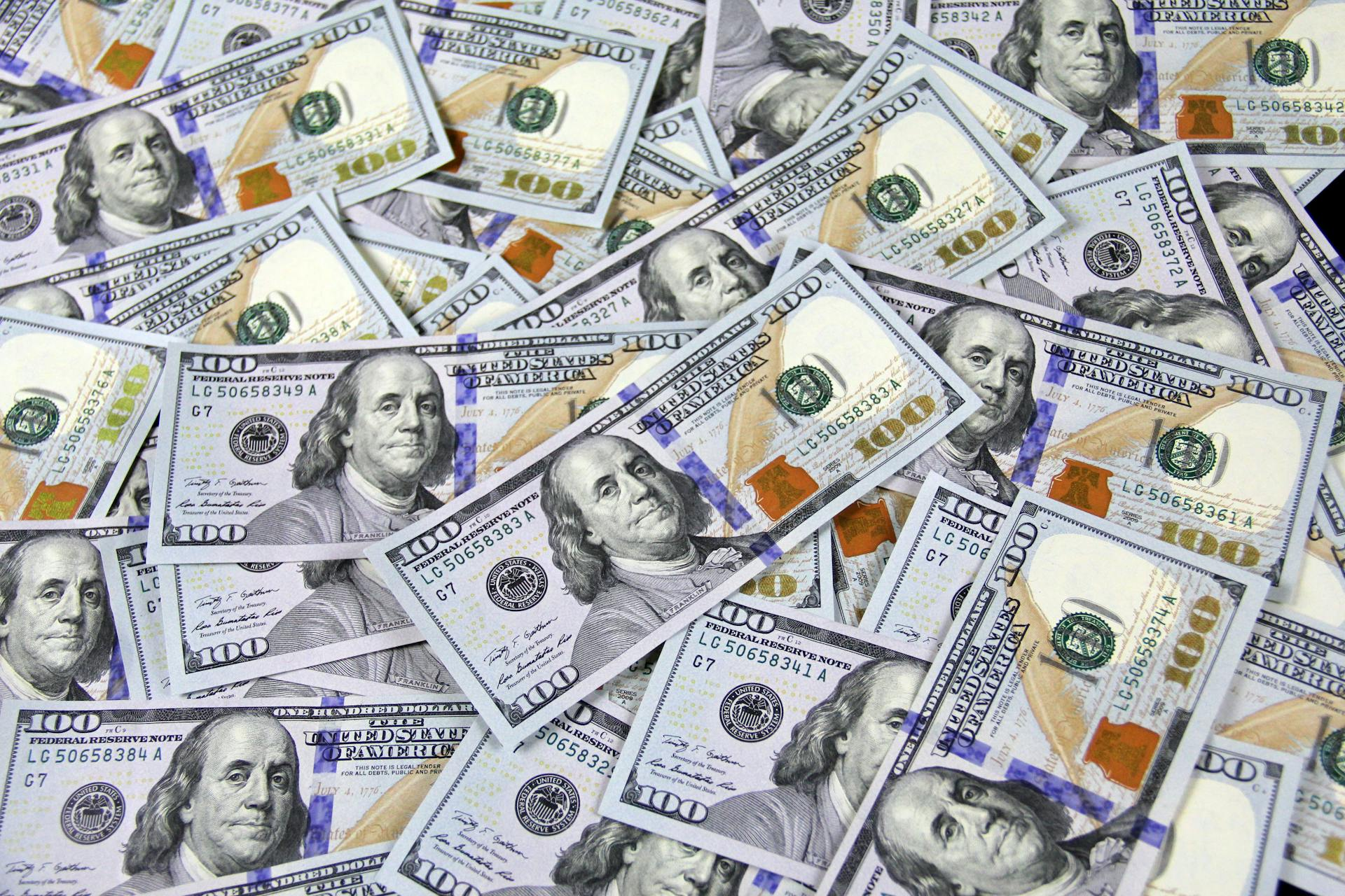 Cash, US Dollars, One hundred US dollar bills