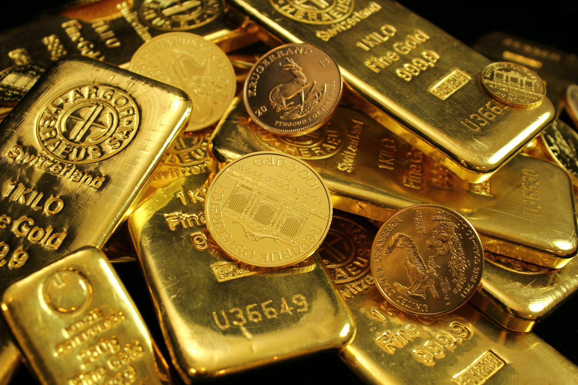 Gold, gold coins and bullions
